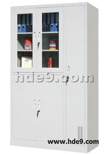 点击查看商品:平开更衣柜